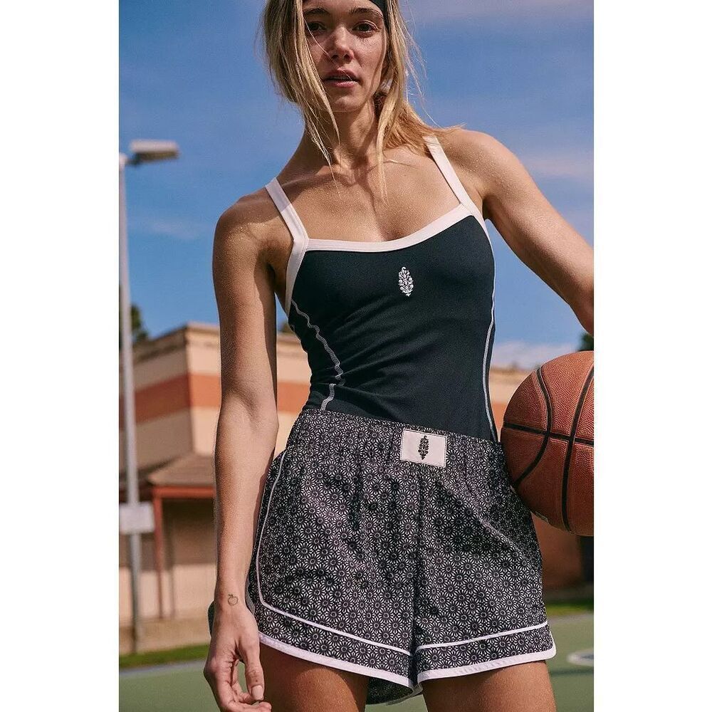 Free People Movement Women’s Varsity Blues Printed Shorts Starburst Geo Size Lar
